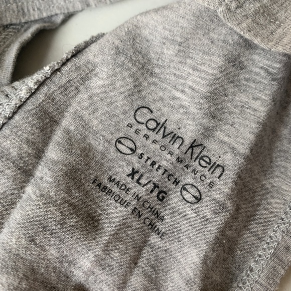 Calvin Klein Athleisure top - Picture 4 of 4